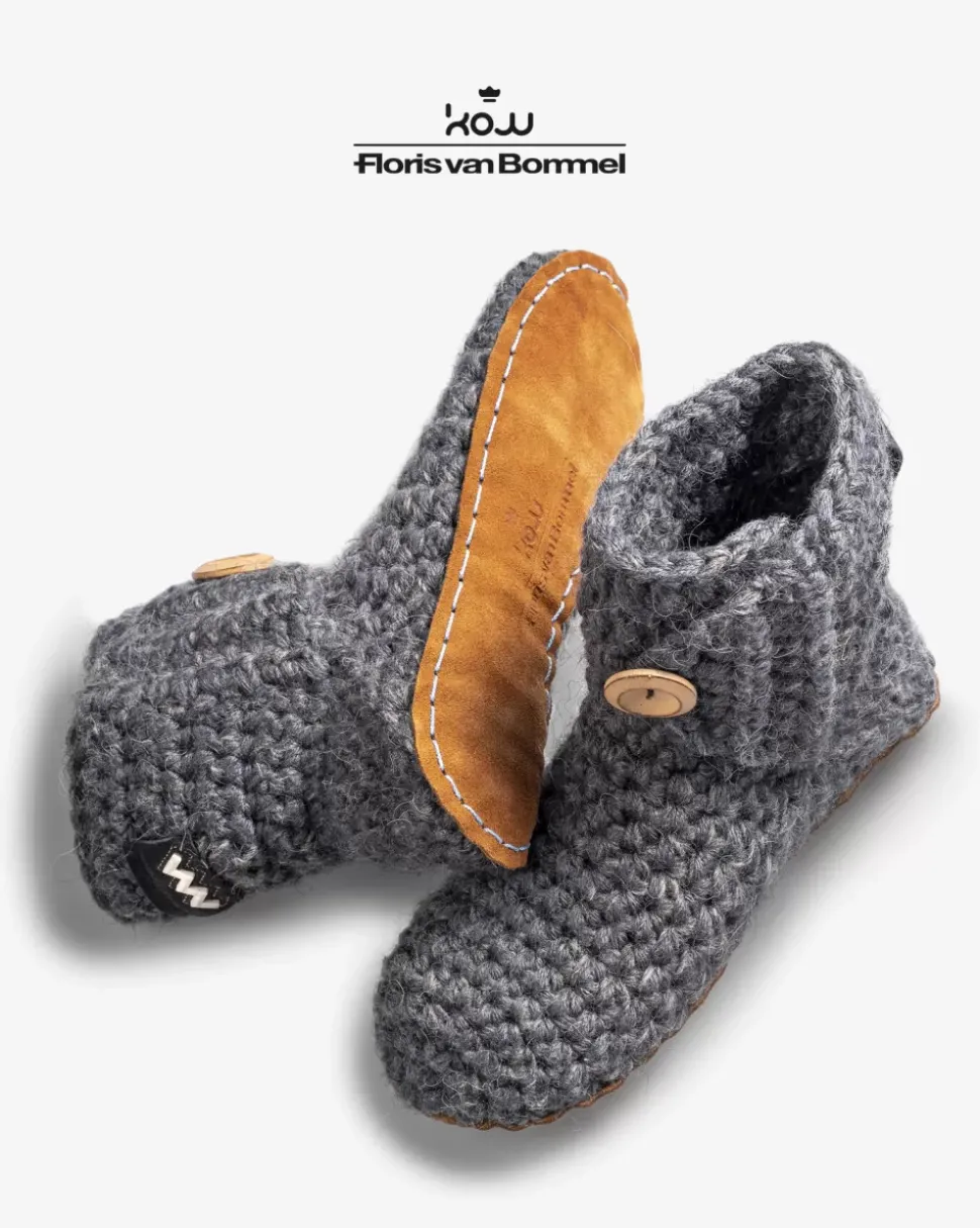 Kingdom of Wow home slippers dark grey