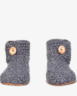 Kingdom of Wow home slippers dark grey