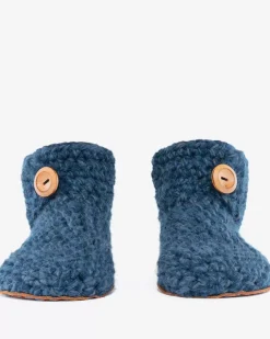 Kingdom of Wow home slippers blue